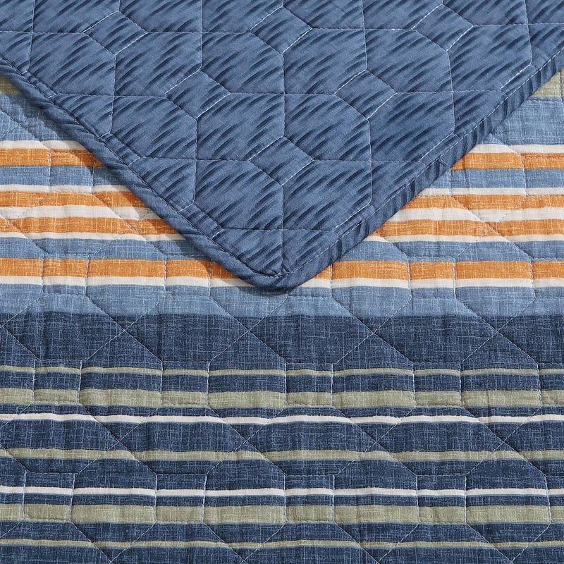 Eddie Bauer - Twin Quilt Set, Reversible Cotton Bedding with Matching Sham, Home Decor for All Seasons (Yakima Green, Twin) - Image 3
